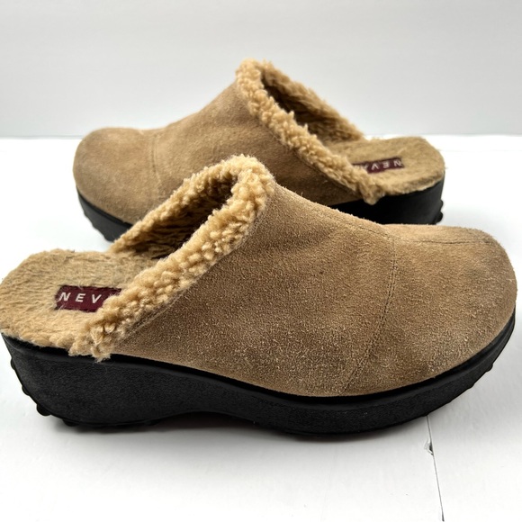 Nevada | Shoes | Vintage Nevada Y2k Suede Chunky Clog Size 9 Beige 3 ...